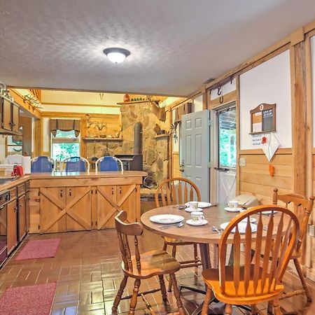 Rustic Taswell Cabin Grill And Walk To Patoka Lake! Ngoại thất bức ảnh