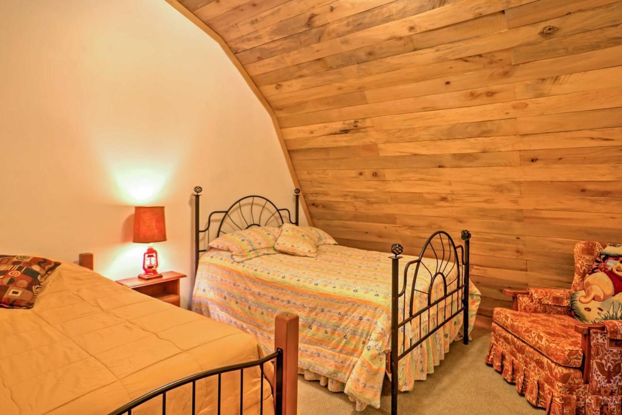 Rustic Taswell Cabin Grill And Walk To Patoka Lake! Ngoại thất bức ảnh